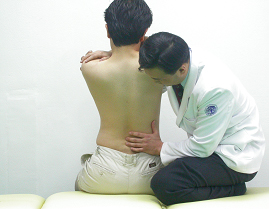 수동 요추 신전 검사